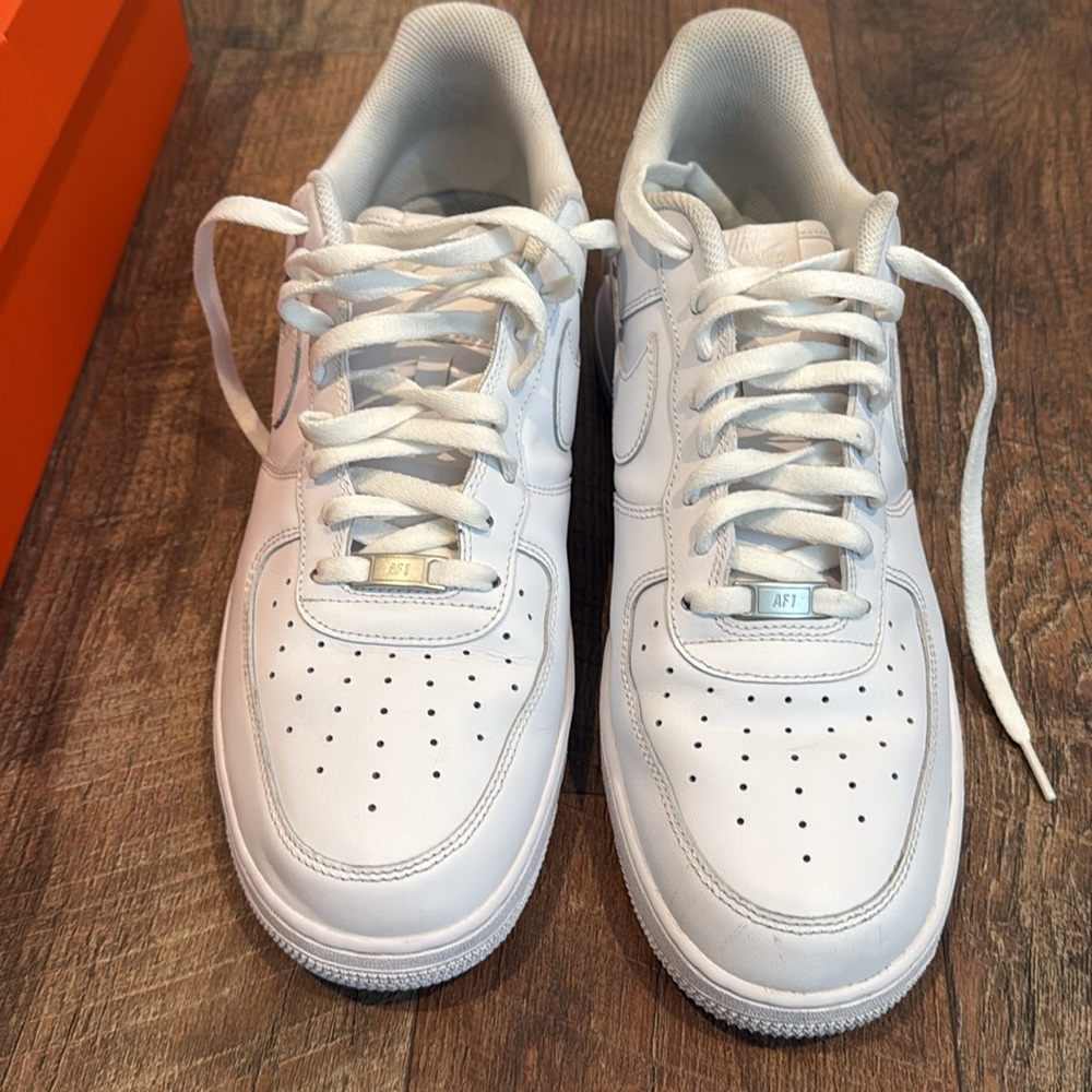MENS NIKE AIR FORCE 1 WHITE🔥🔥 - Picture 3 of 10